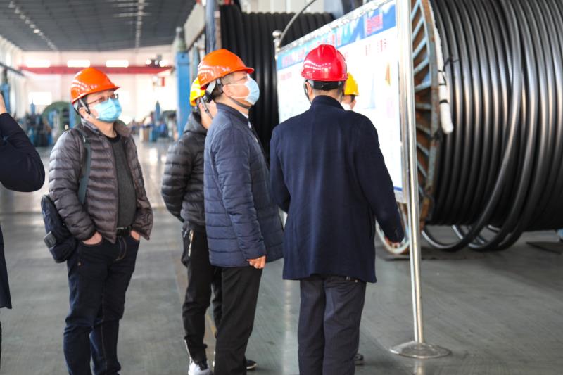 Jiang Zhijian, Chairman of Huaguang Corporation, and his delegation visited Yuancheng Cable